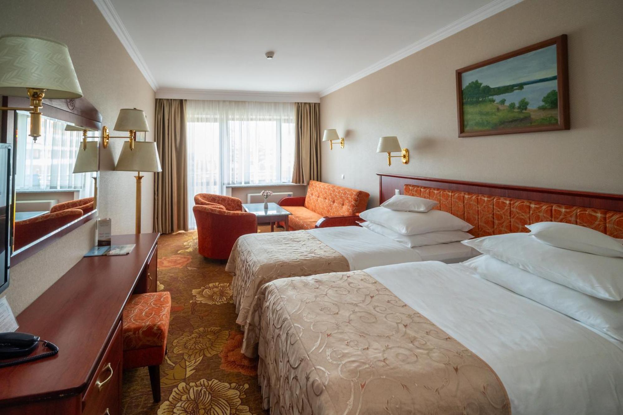 Twin Room Lake View