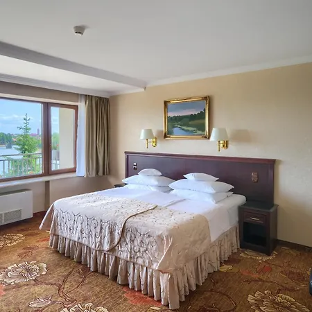 Hotel Gołębiewski Mikołajki-2